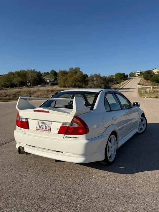 1998 Mitsubishi Lancer Evolution V 6th Gen - Image 2 of 17