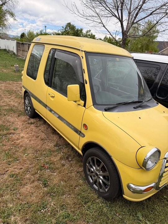 1998 Mitsubishi Toppo 2nd Gen - Image 2 of 7