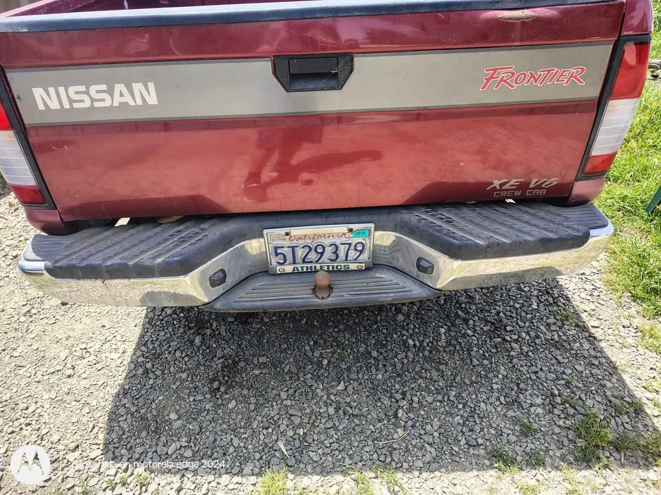 1998 Nissan Frontier 1st Gen - Image 9 of 10