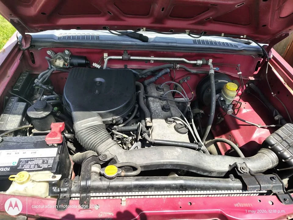 1998 Nissan Frontier 1st Gen - Image 4 of 10