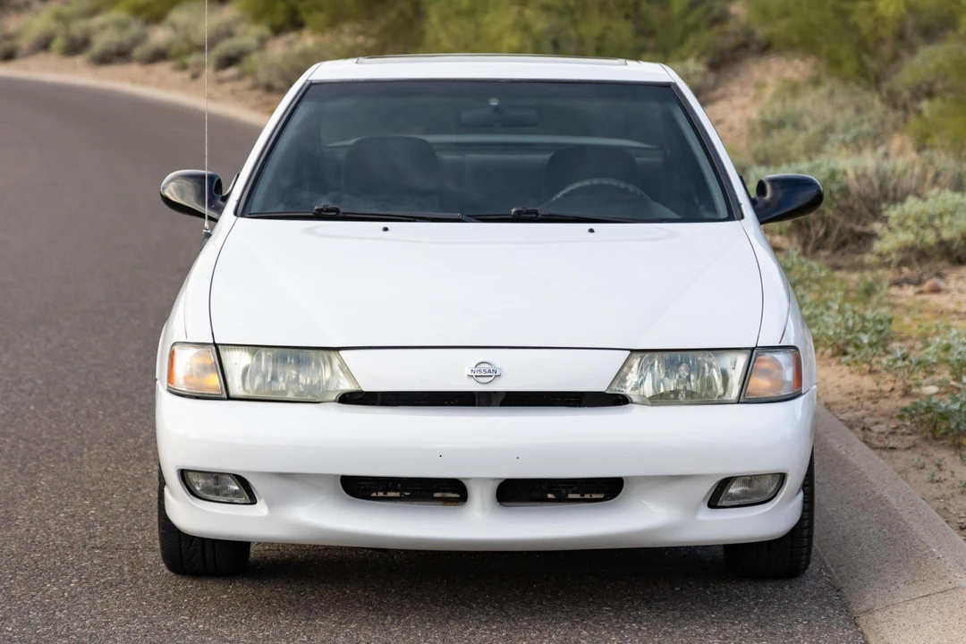 1998 Nissan Sentra 4th Gen - Image 2 of 31