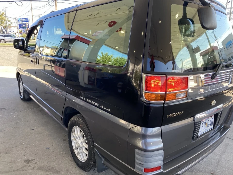 1998 Nissan Caravan 4th Gen - Image 5 of 21
