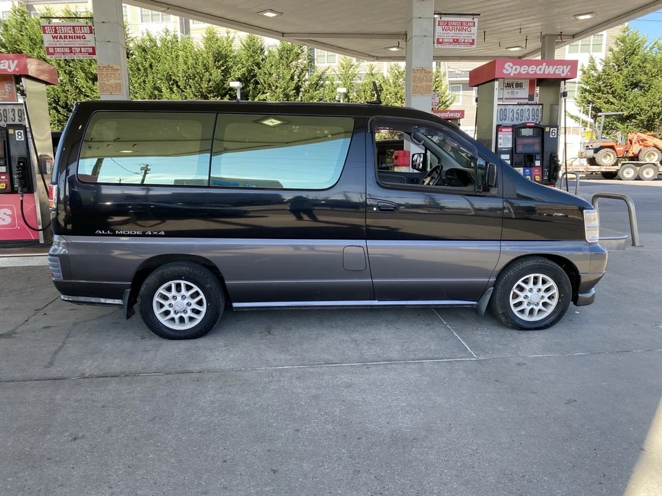 1998 Nissan Caravan 3rd Gen - Image 3 of 21