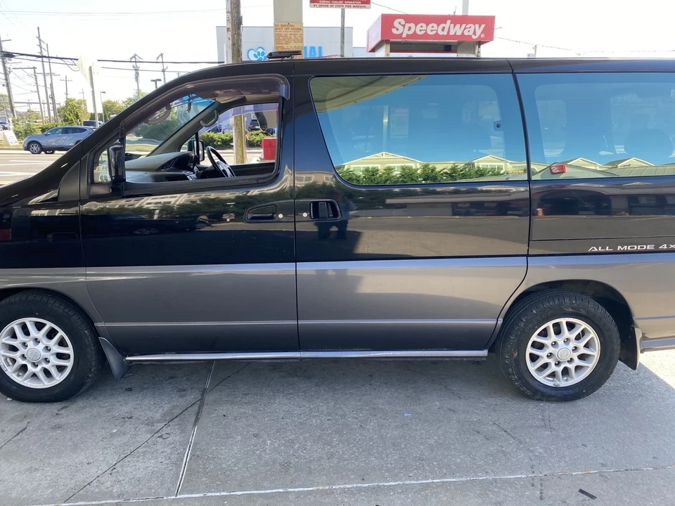 1998 Nissan Caravan 3rd Gen - Image 2 of 21