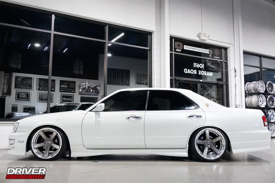 1998 Nissan Cedric 9th Gen - Image 6 of 20