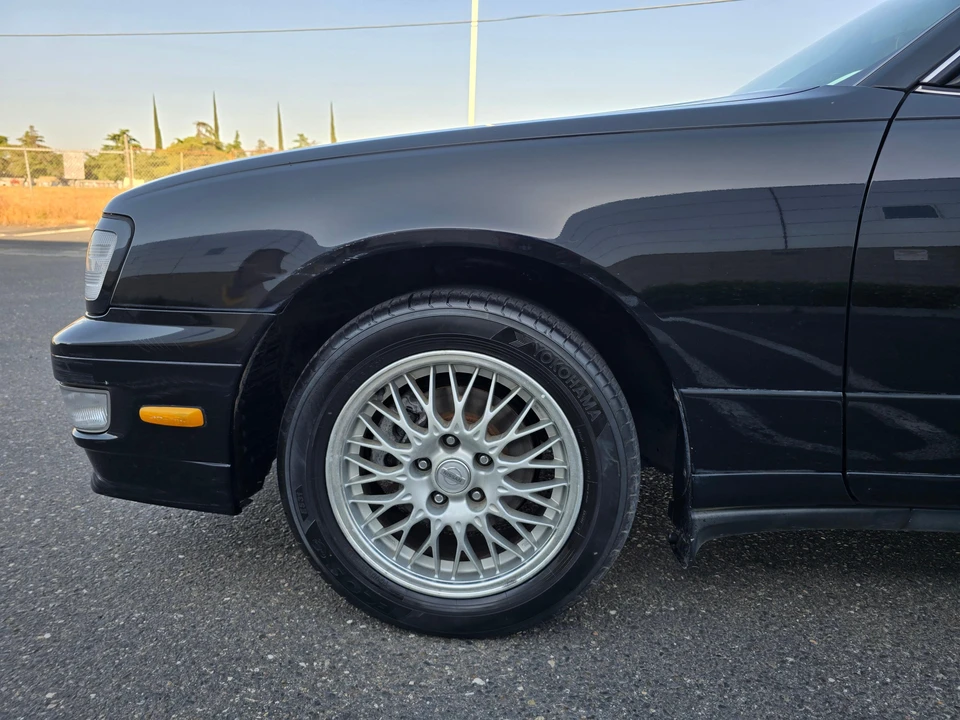 1998 Nissan Cedric 9th Gen - Image 28 of 31