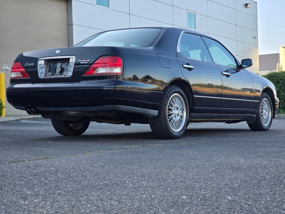 1998 Nissan Cedric 9th Gen - Image 22 of 31
