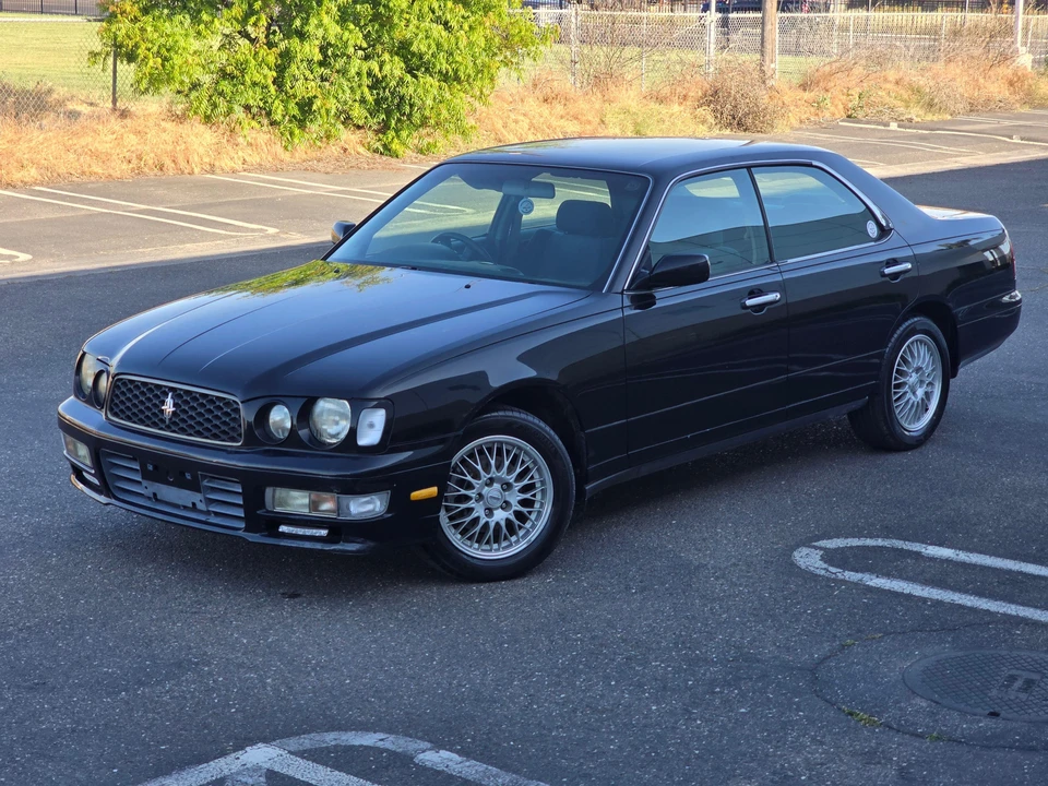 1998 Nissan Cedric 9th Gen - Image 10 of 31
