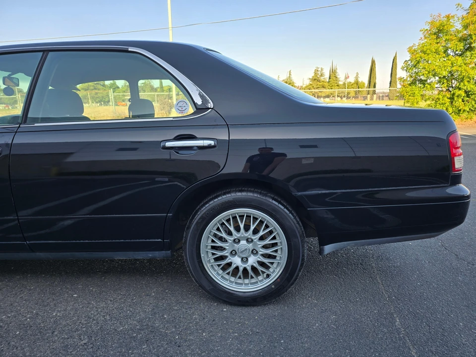 1998 Nissan Cedric 9th Gen - Image 30 of 31