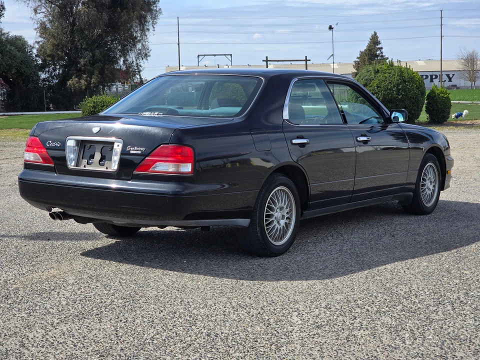 1998 Nissan Cedric 9th Gen - Image 21 of 31