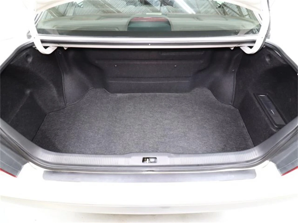 1998 Nissan Cima 3rd Gen - Image 26 of 31