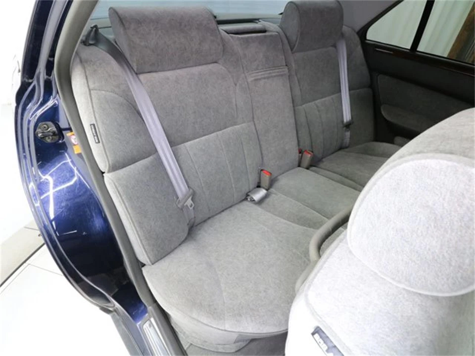 1998 Nissan Cima 3rd Gen - Image 17 of 31