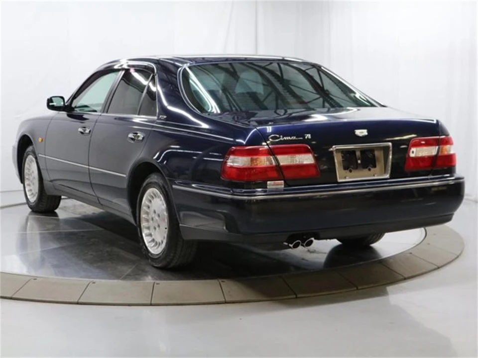 1998 Nissan Cima 3rd Gen - Image 5 of 31