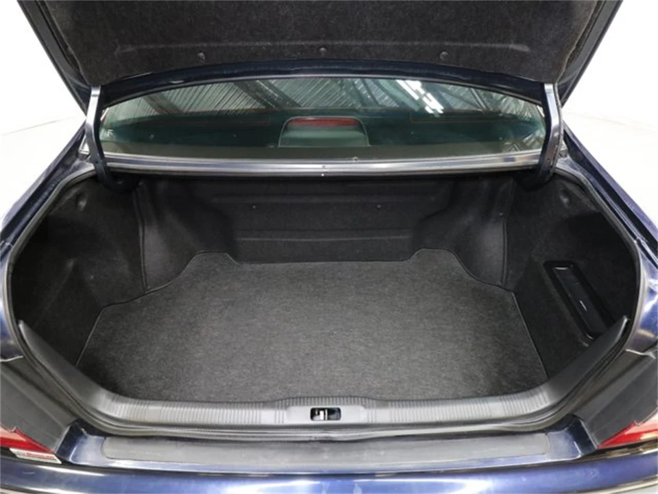 1998 Nissan Cima 3rd Gen - Image 26 of 31