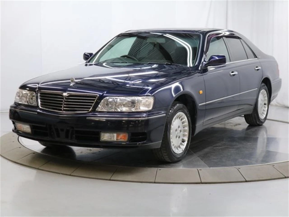1998 Nissan Cima 3rd Gen - Image 2 of 31
