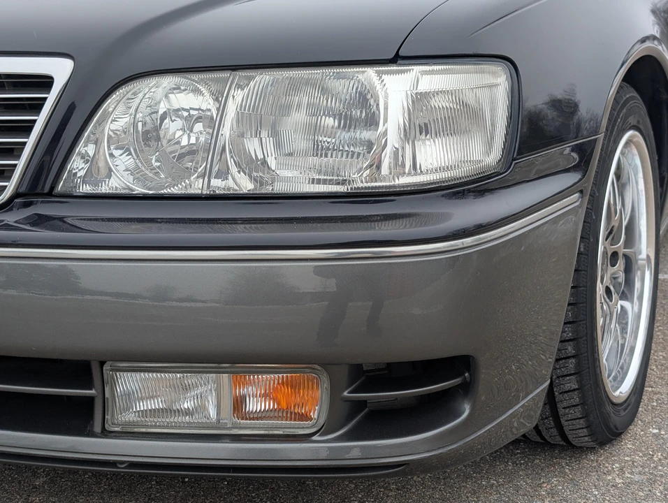 1998 Nissan Cima 3rd Gen - Image 14 of 31