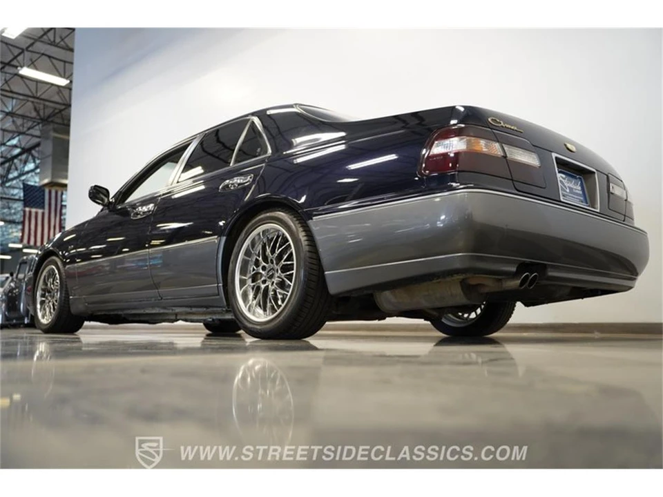 1998 Nissan Cima 3rd Gen - Image 26 of 31
