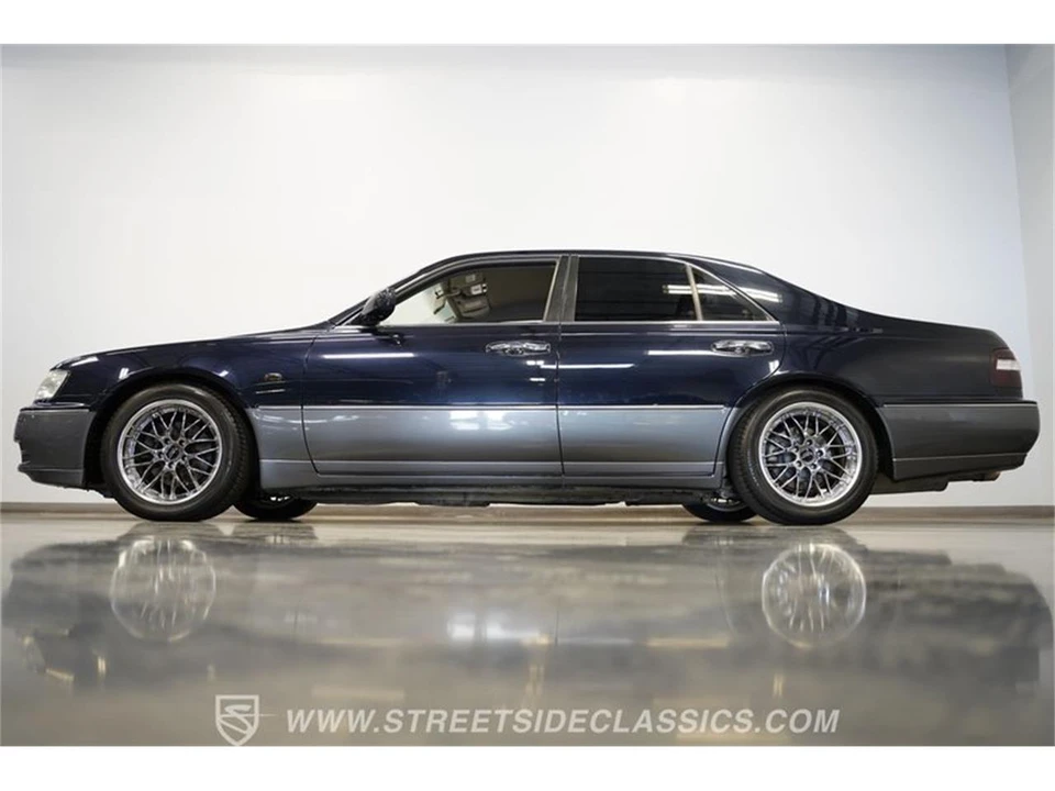 1998 Nissan Cima 3rd Gen - Image 2 of 31