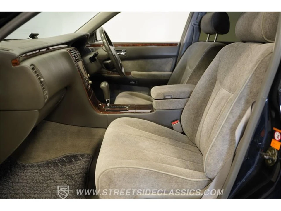1998 Nissan Cima 3rd Gen - Image 3 of 31