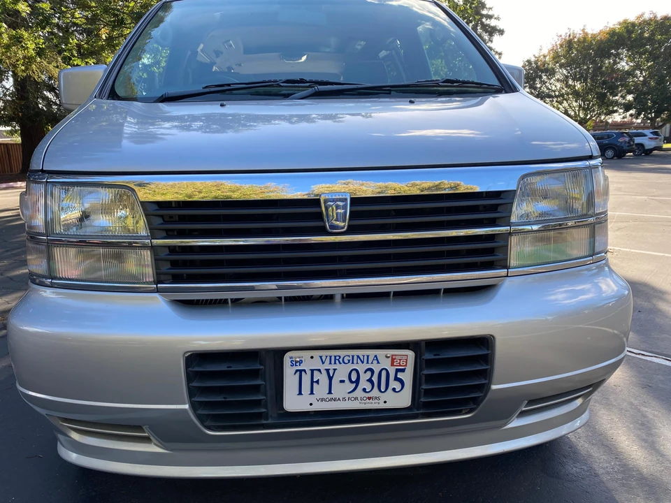 1998 Nissan Elgrand 1st Gen - Image 6 of 31
