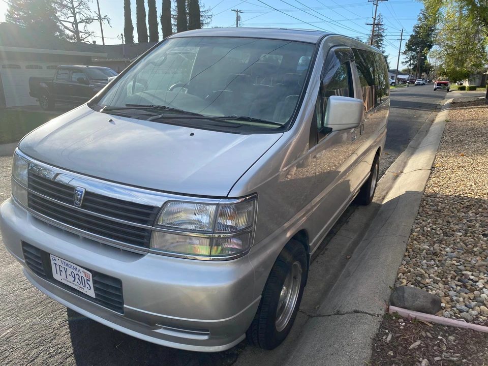 1998 Nissan Elgrand 1st Gen - Image 8 of 31