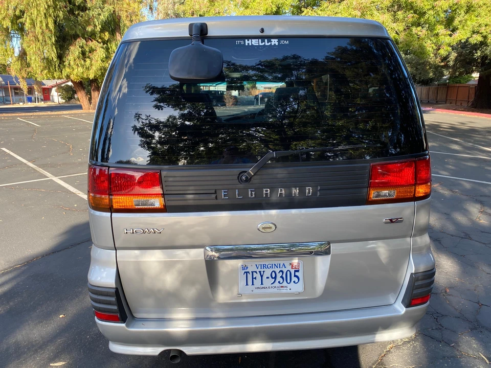 1998 Nissan Elgrand 1st Gen - Image 15 of 31