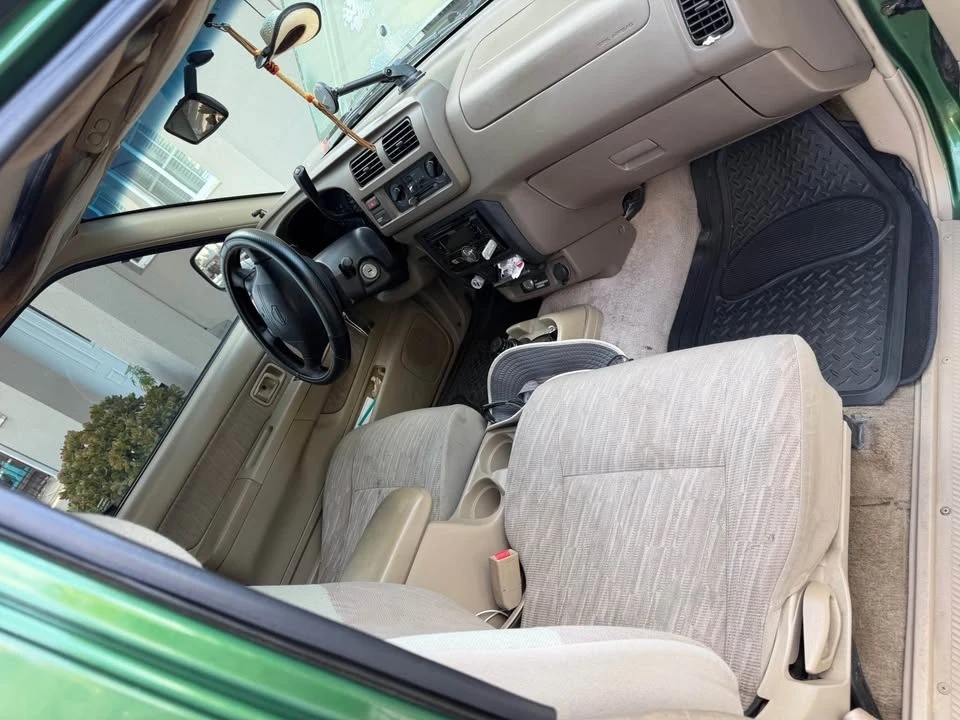 1998 Nissan Frontier 1st Gen - Image 10 of 10
