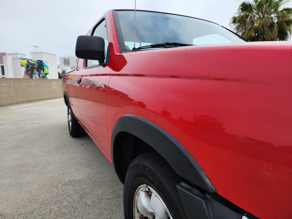 1998 Nissan Frontier 1st Gen - Image 21 of 31