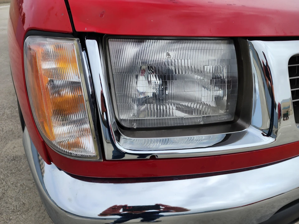 1998 Nissan Frontier 1st Gen - Image 22 of 31