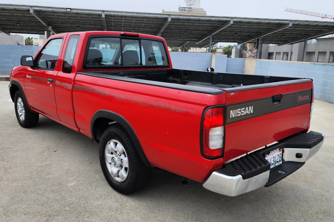 1998 Nissan Frontier 1st Gen - Image 4 of 31