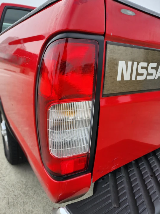 1998 Nissan Frontier 1st Gen - Image 13 of 31