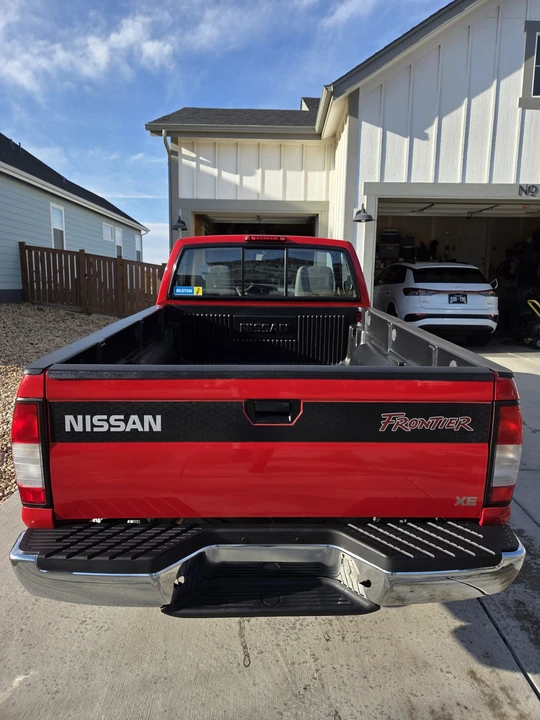 1998 Nissan Frontier 1st Gen - Image 11 of 31