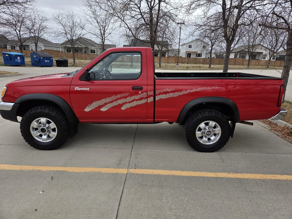 1998 Nissan Frontier 1st Gen - Image 18 of 31