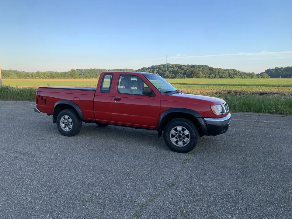1998 Nissan Frontier 1st Gen - Image 16 of 31