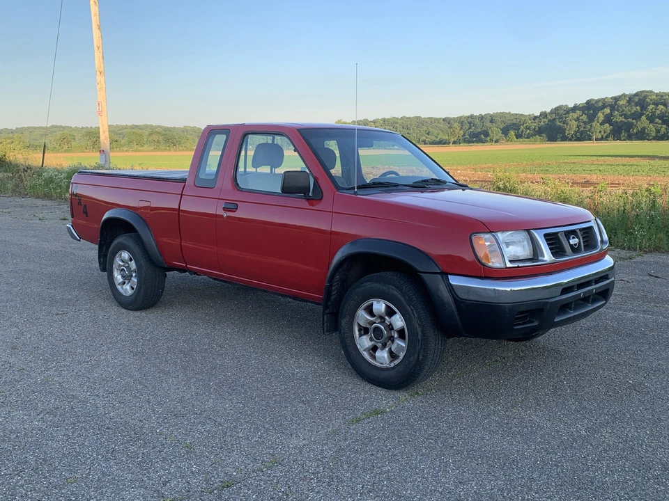 1998 Nissan Frontier 1st Gen - Image 12 of 31
