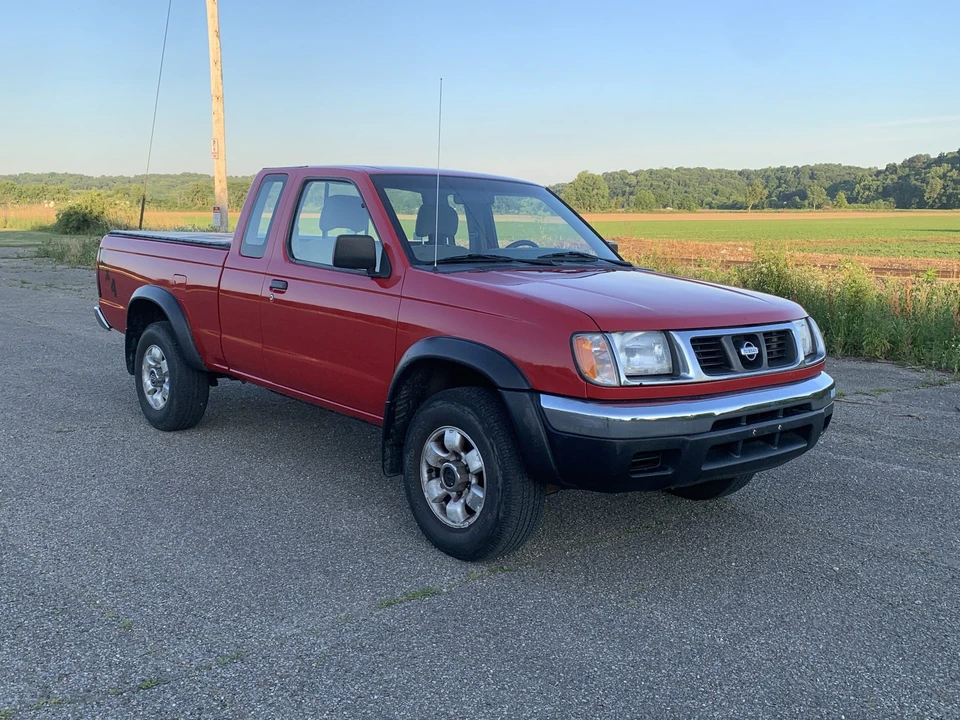 1998 Nissan Frontier 1st Gen - Image 11 of 31
