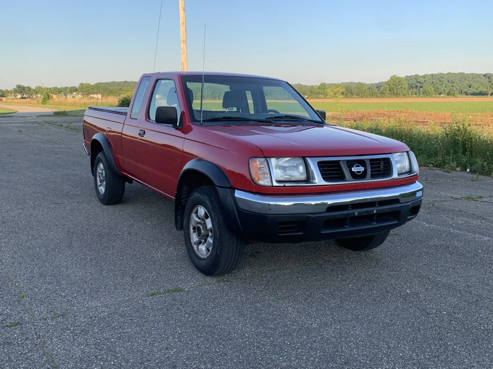 1998 Nissan Frontier 1st Gen - Image 10 of 31