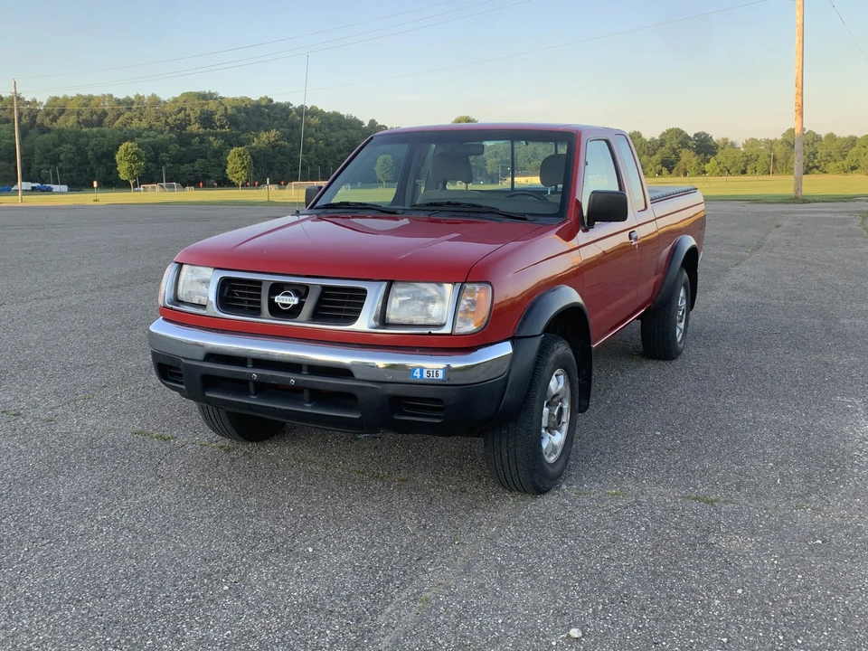 1998 Nissan Frontier 1st Gen - Image 5 of 31