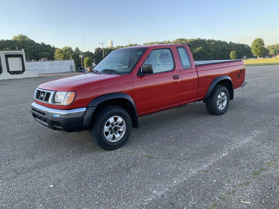 1998 Nissan Frontier 1st Gen - Image 2 of 31