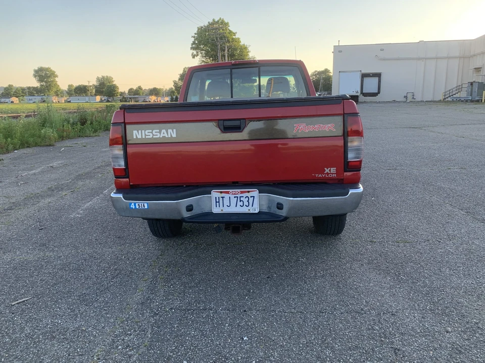 1998 Nissan Frontier 1st Gen - Image 31 of 31
