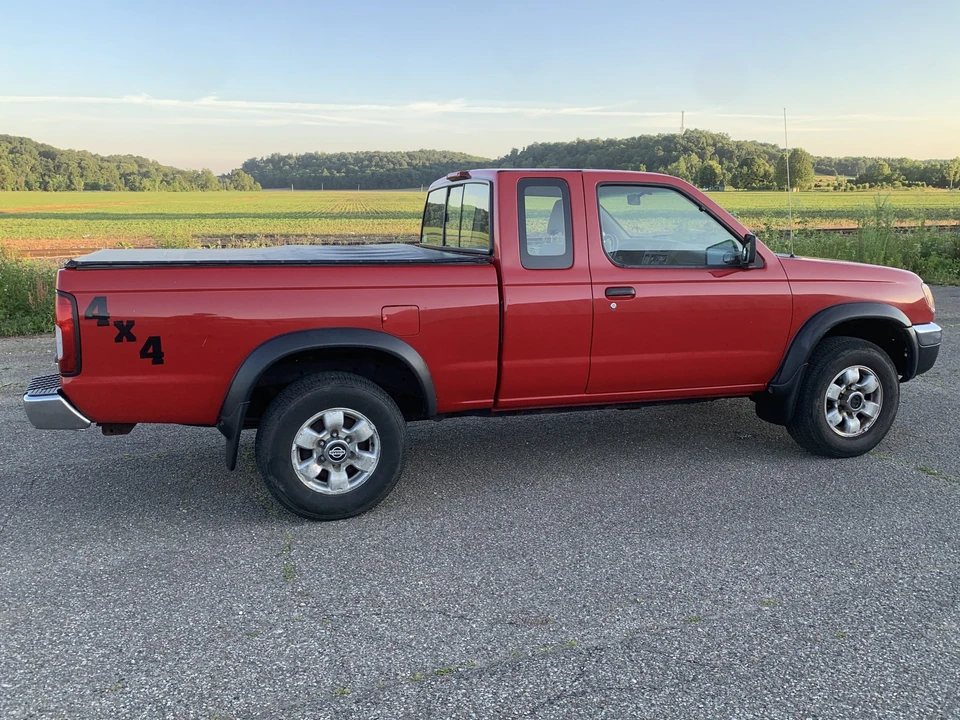1998 Nissan Frontier 1st Gen - Image 24 of 31