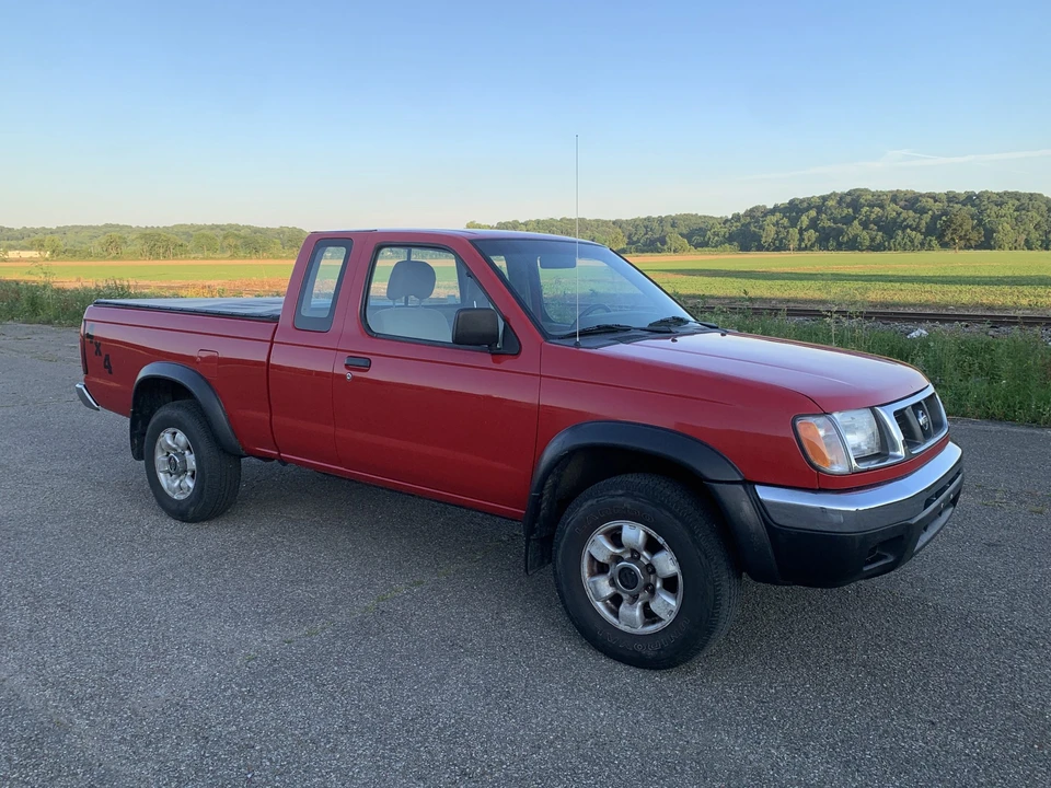 1998 Nissan Frontier 1st Gen - Image 13 of 31