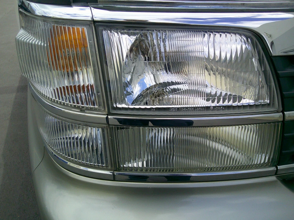 1998 Nissan Elgrand 1st Gen - Image 10 of 31