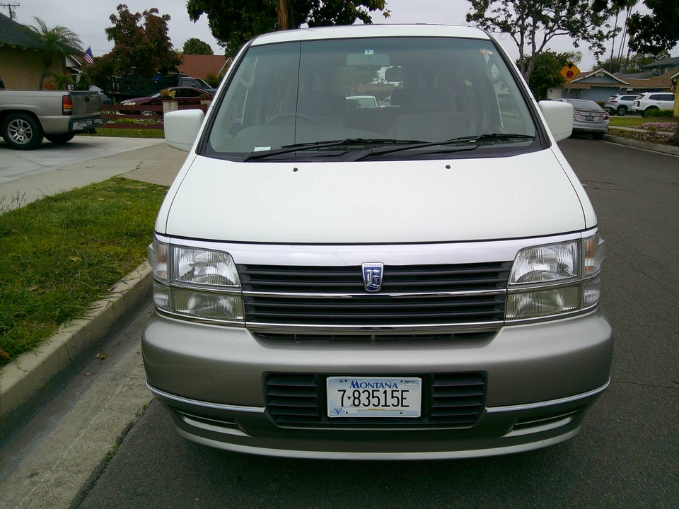 1998 Nissan Elgrand 1st Gen - Image 9 of 31