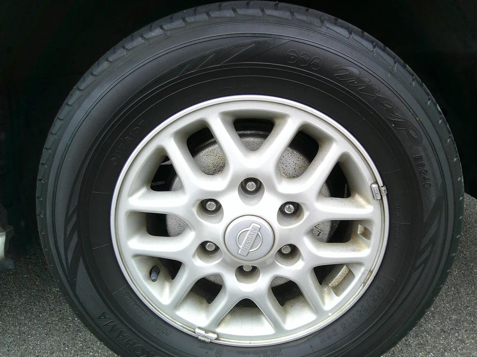 1998 Nissan Elgrand 1st Gen - Image 26 of 31