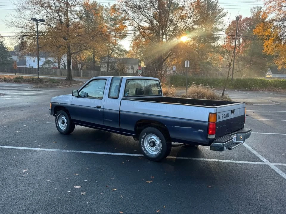 1998 Nissan Frontier 1st Gen - Image 2 of 10
