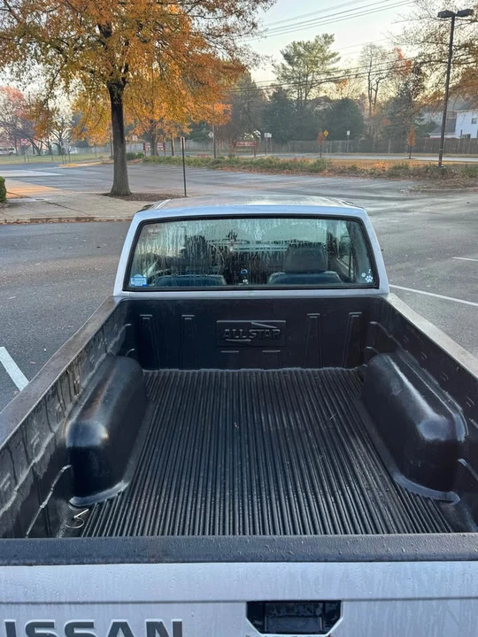 1998 Nissan Frontier 1st Gen - Image 8 of 10