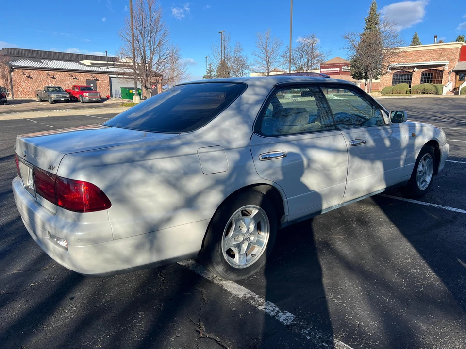 1998 Nissan Leopard 4th Gen - Image 11 of 31