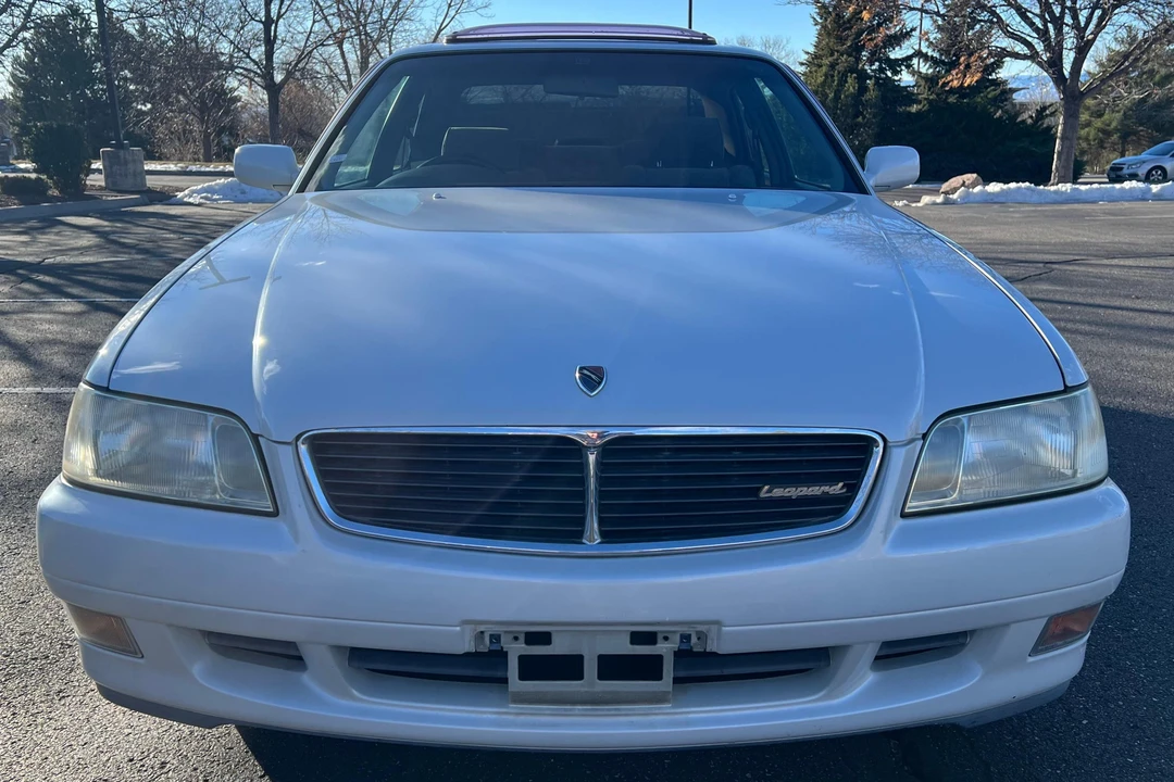 1998 Nissan Leopard 4th Gen - Image 2 of 31