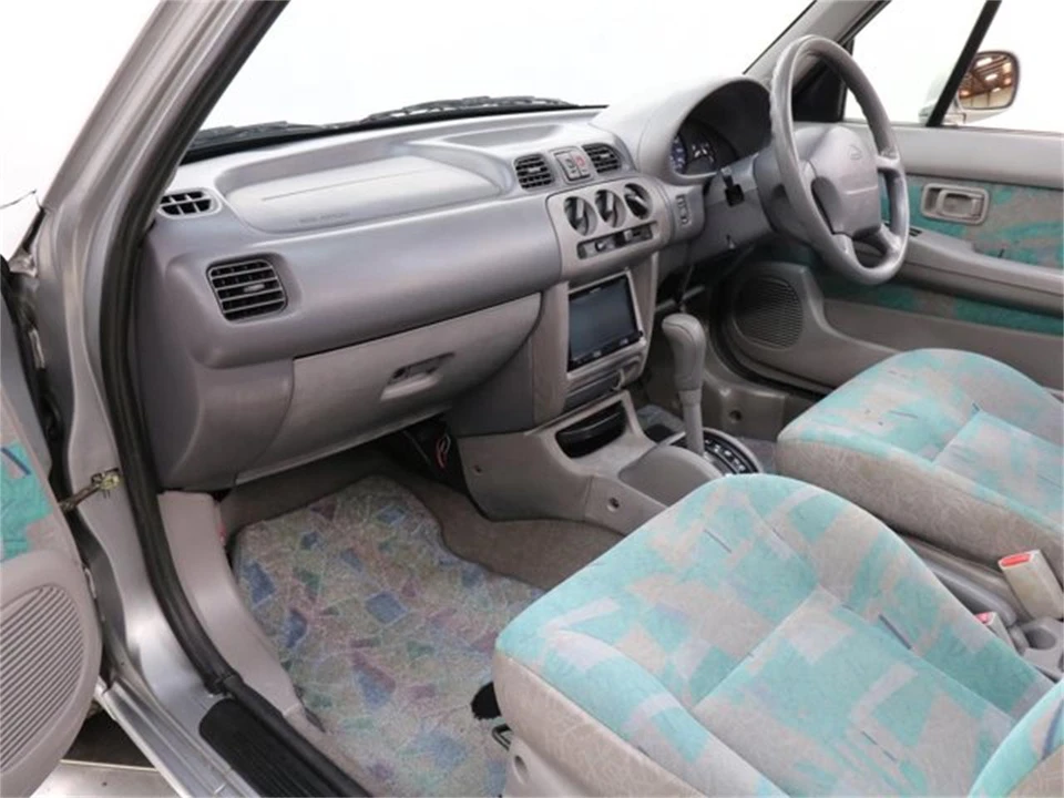 1998 Nissan Micra 2nd Gen - Image 17 of 31